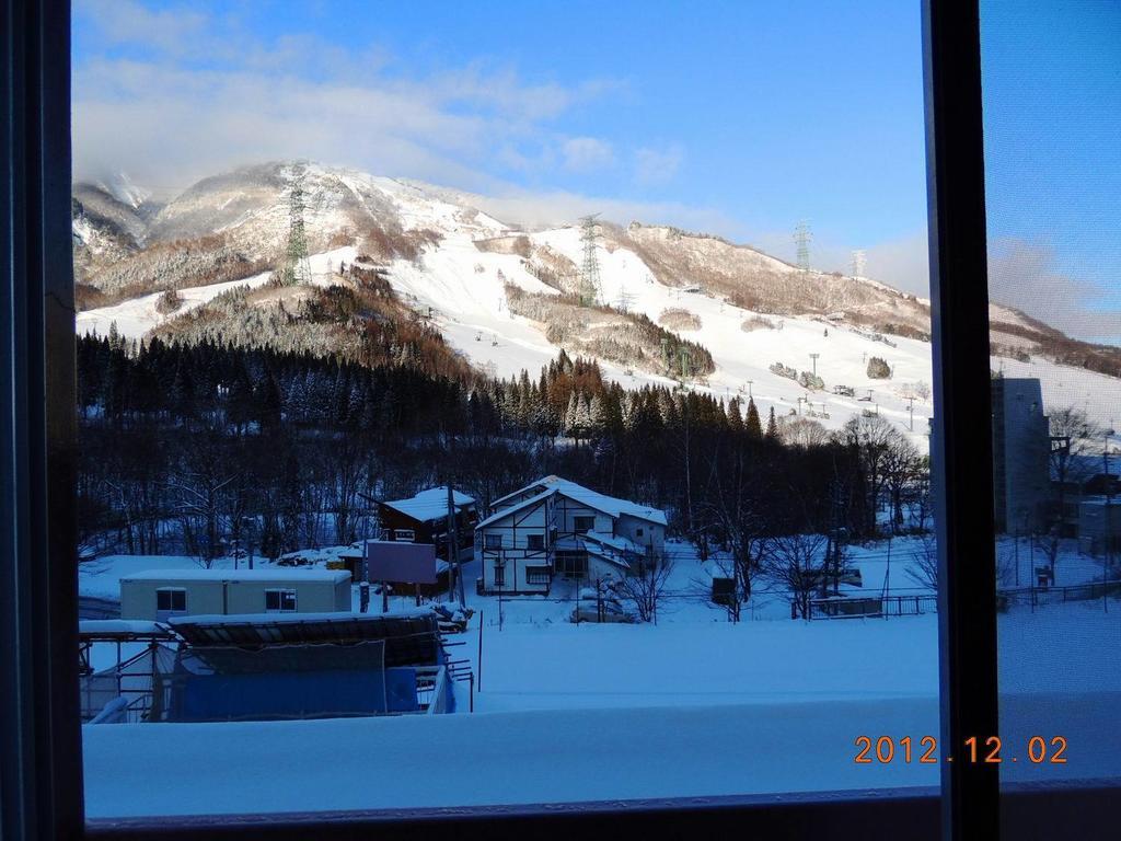 Naeba Lodge Oka Yuzawa  Ngoại thất bức ảnh