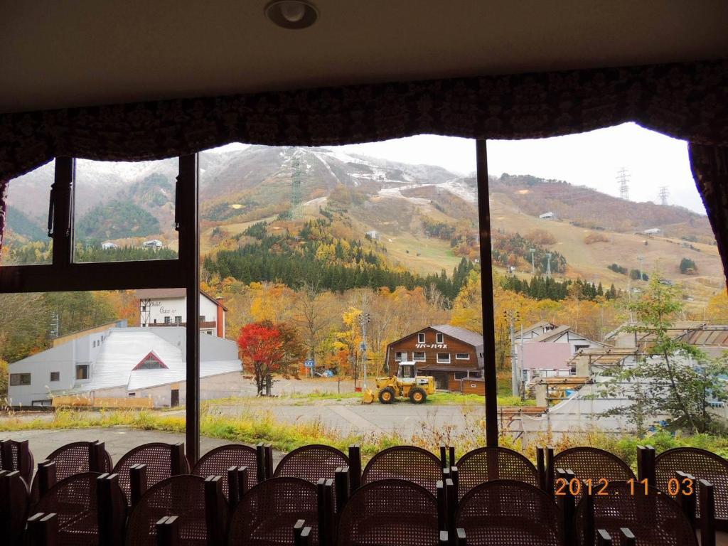 Naeba Lodge Oka Yuzawa  Ngoại thất bức ảnh